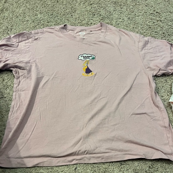 Disney it’s all right pascal shirt - Picture 1 of 3